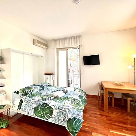 Duomo-Fiera Mi Kheda House With Self Check In Apartment Milan Bagian luar foto