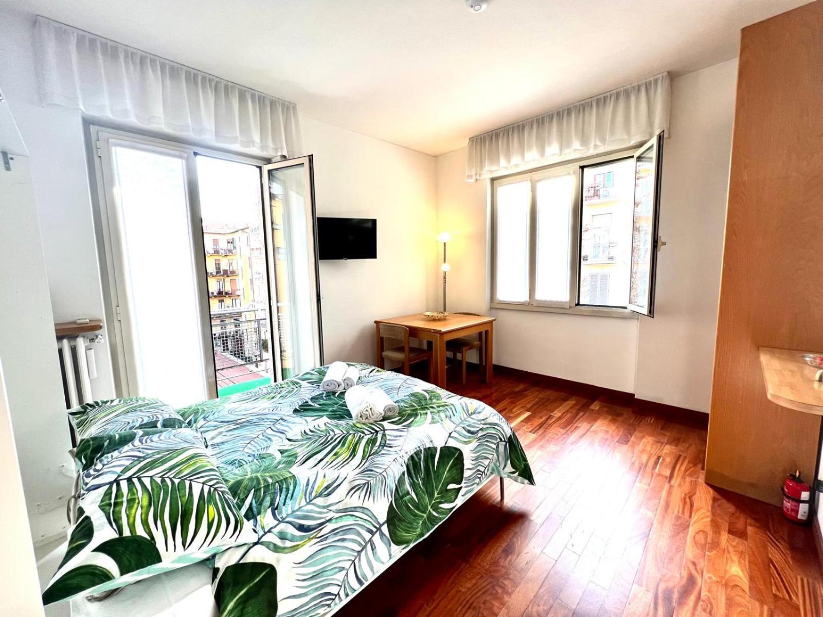 Duomo-Fiera Mi Kheda House With Self Check In Apartment Milan Bagian luar foto